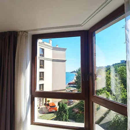 Cabacum Pleasure Beachfront - 50m To And Pool