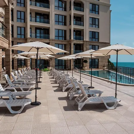 Cabacum Pleasure Beachfront - 50m To And Pool شقة