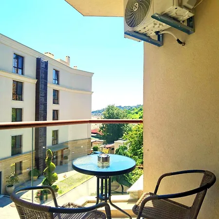 Cabacum Pleasure Beachfront - 50m To And Pool Варна